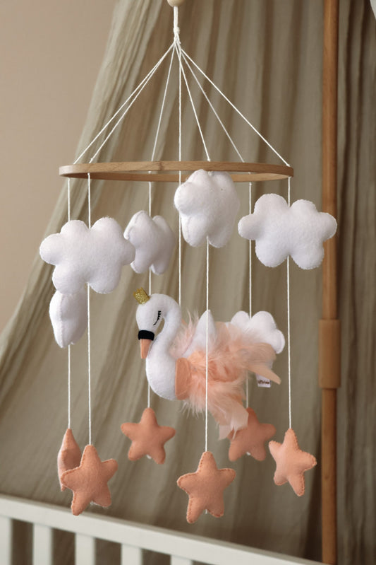 babymobile swan